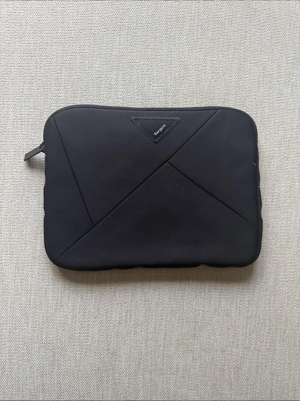 Targus Model TSS109-52 Tablet Sleeve Carrying Case travel Black 11.5 x 8.5
